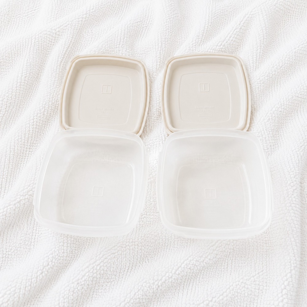 Rubbermaid Servin Saver #1 Container Lot 2 Square Sandwhich 2 Cup Almond VTG USA